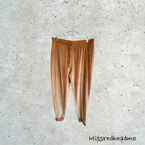 Honeydew PJ Bottoms - Medium - Picture 1 of 5